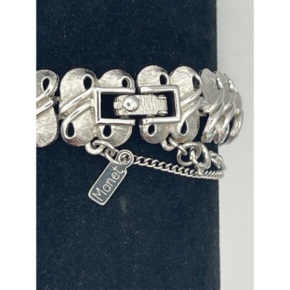 Vintage Monet Figure 8 Links Satin Silver Tone 7" Safety Chain - Picture 4 of 8